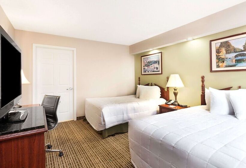 ホテル Baymont By Wyndham Tullahoma