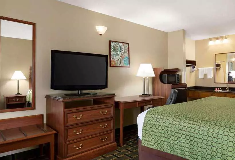 בית מלון כפרי Baymont By Wyndham Warner Robins