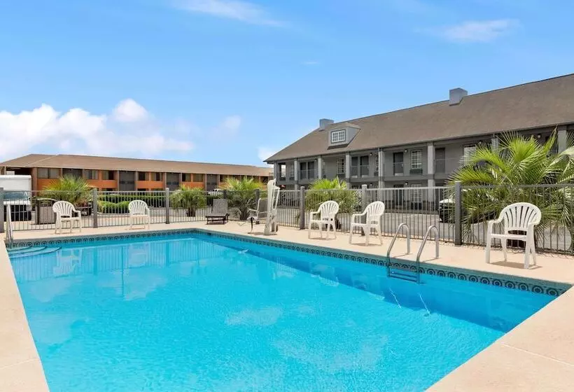 בית מלון כפרי Baymont By Wyndham Warner Robins