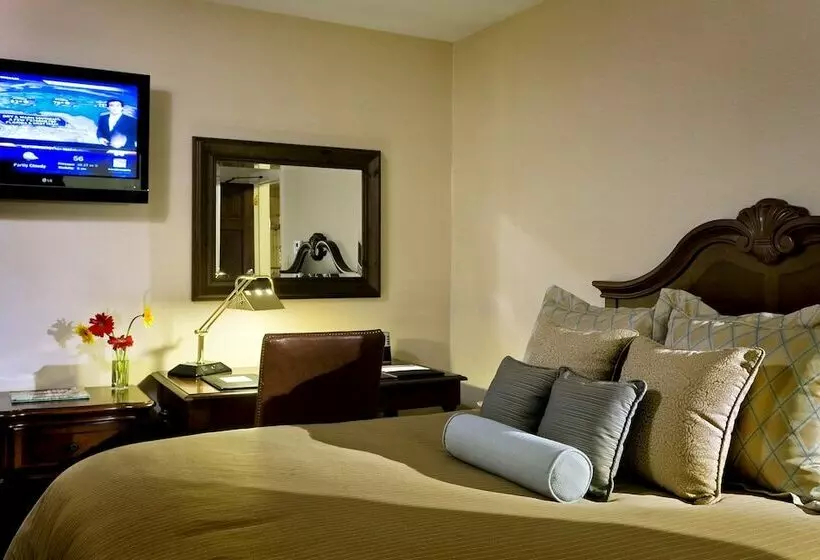 ホテル The Exeter Inn