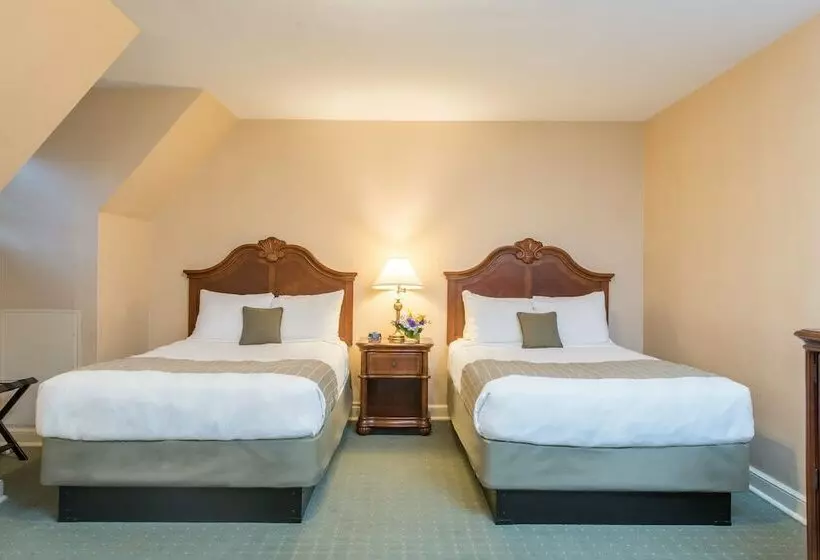 ホテル The Exeter Inn