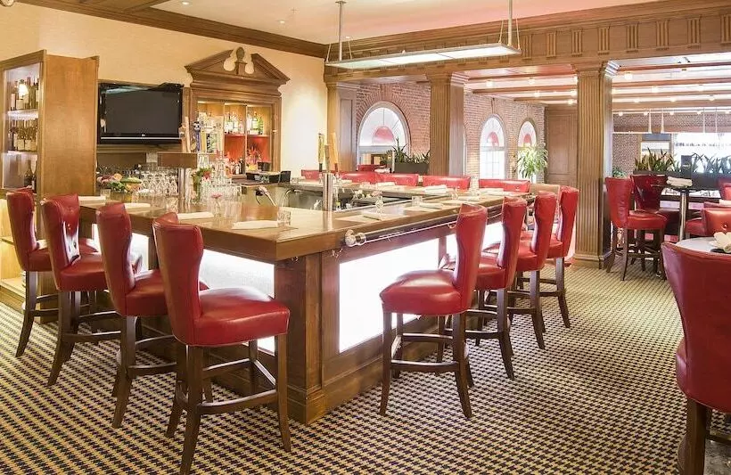 ホテル The Exeter Inn