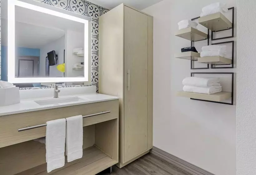 Hillstone Inn Tulare, Ascend Hotel Collection