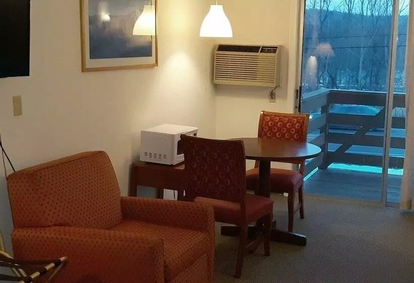 ホテル Iron Horse Inn