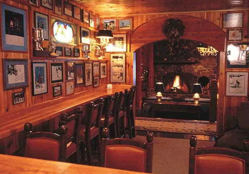 Отель Kandahar Lodge At Whitefish Mountain Resort