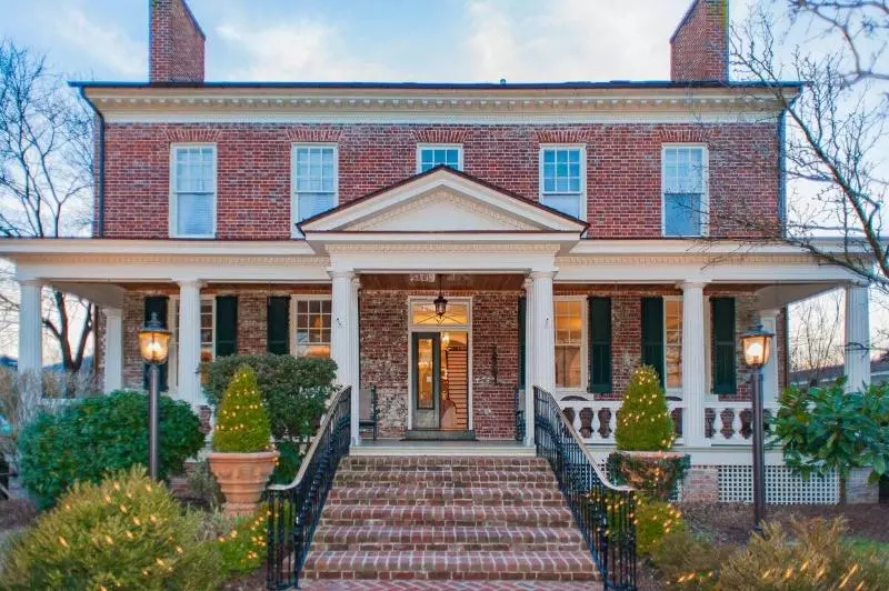 ホテル Ironclad Inn & Bourbon Room