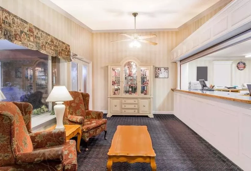 هتل Knights Inn Columbia Arpt