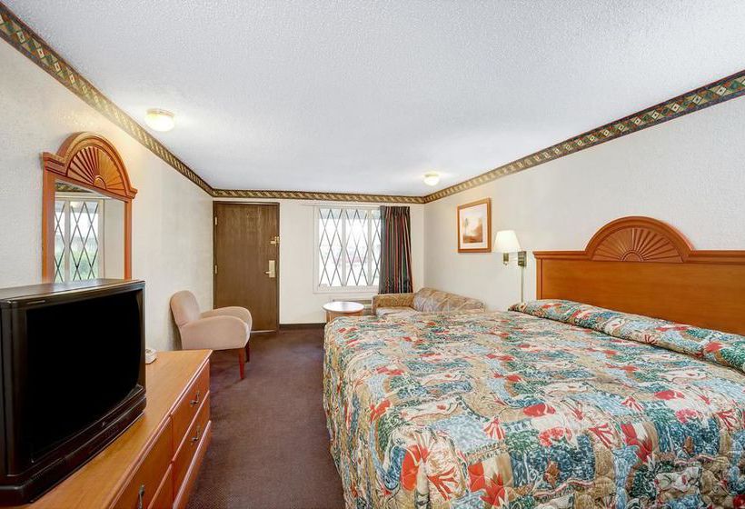 فندق Express Inn