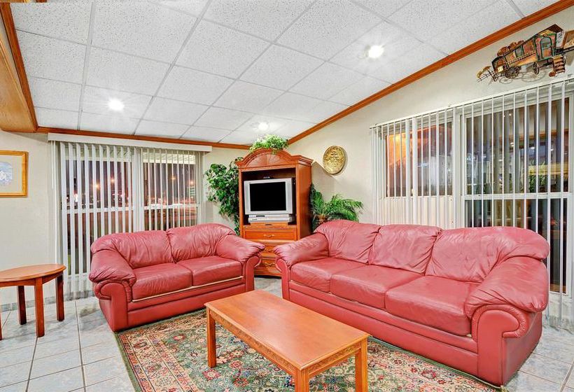 فندق Express Inn