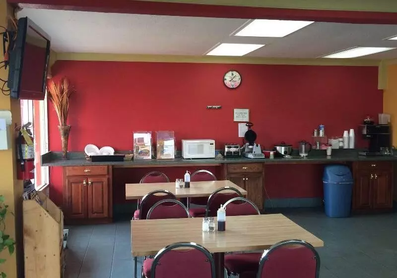 فندق Suburban Studios Cookeville