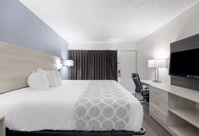 فندق Suburban Studios Cookeville