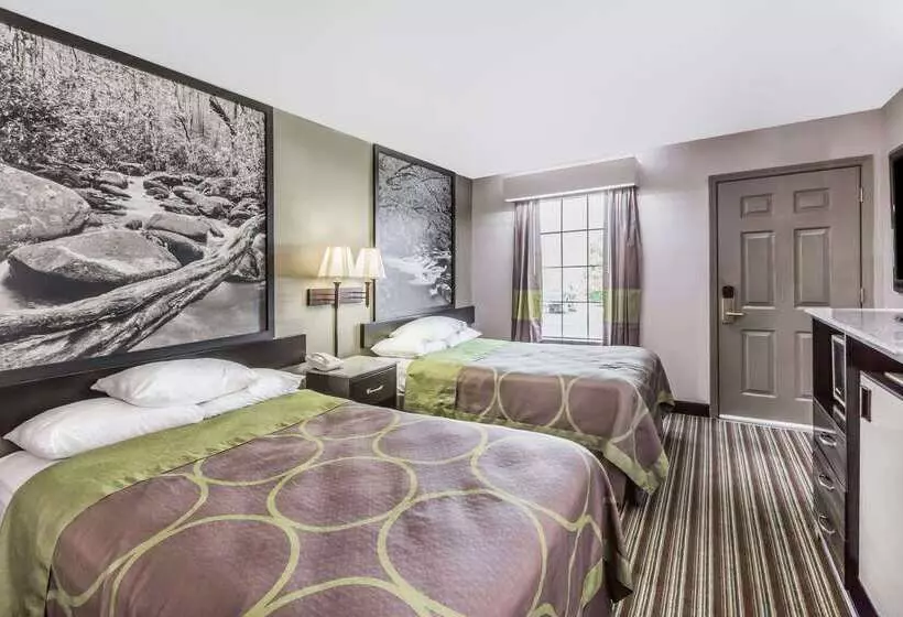 호텔 Super 8 By Wyndham Clinton