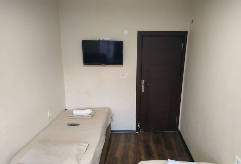 簡易ホテル Petek