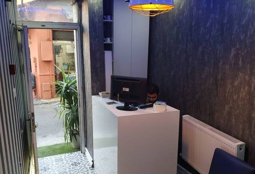 簡易ホテル Petek