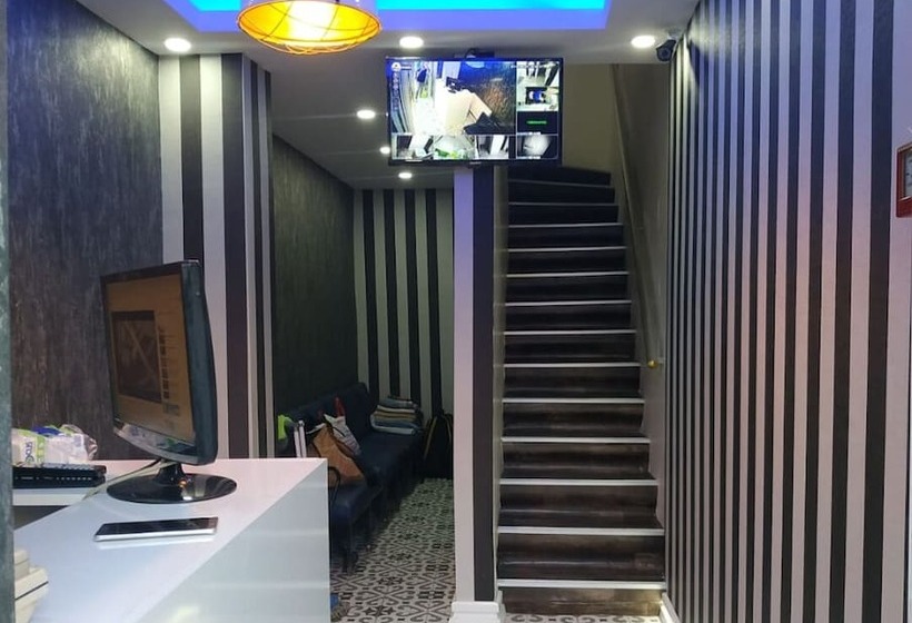 簡易ホテル Petek