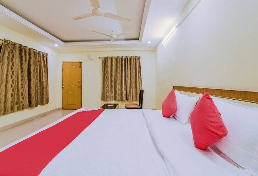 Hotell Gayatri Grand By Oyo Rooms