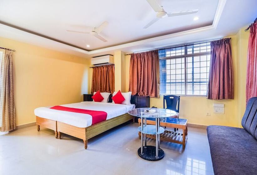 Hotell Gayatri Grand By Oyo Rooms