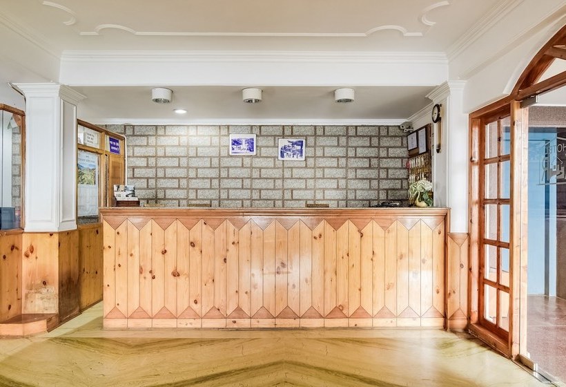 בית מלון כפרי Kalra Regancy By Oyo Rooms