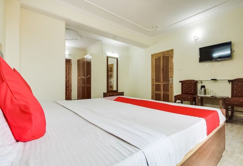 בית מלון כפרי Kalra Regancy By Oyo Rooms