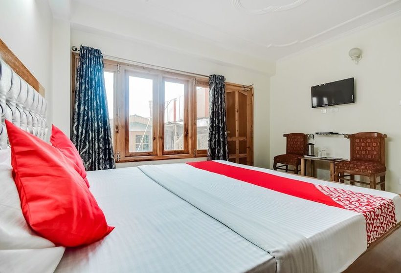 בית מלון כפרי Kalra Regancy By Oyo Rooms