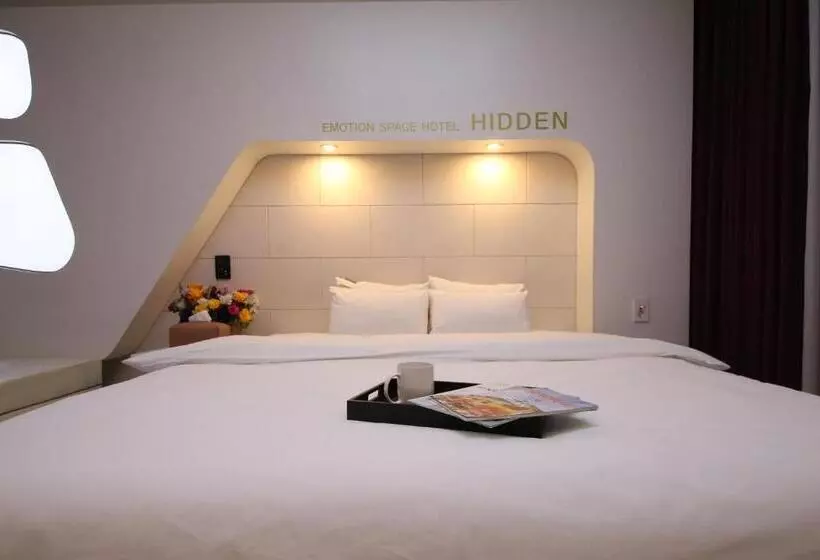 ホテル Urban Stay