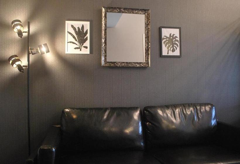 פנסיון Bayside Tomari