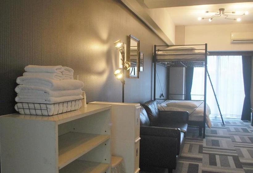 פנסיון Bayside Tomari