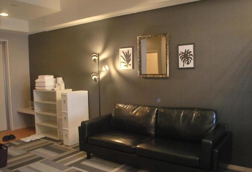 פנסיון Bayside Tomari