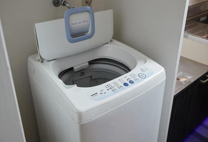 פנסיון Bayside Tomari