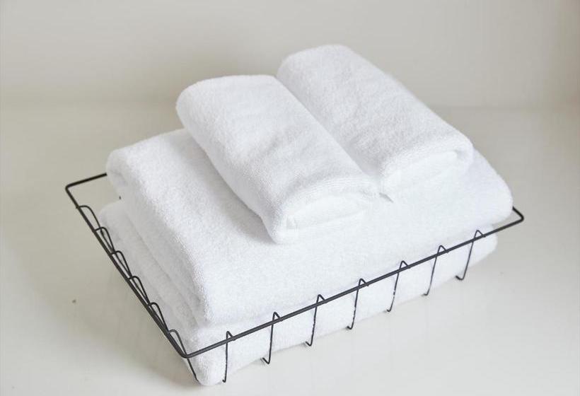 פנסיון Bayside Tomari