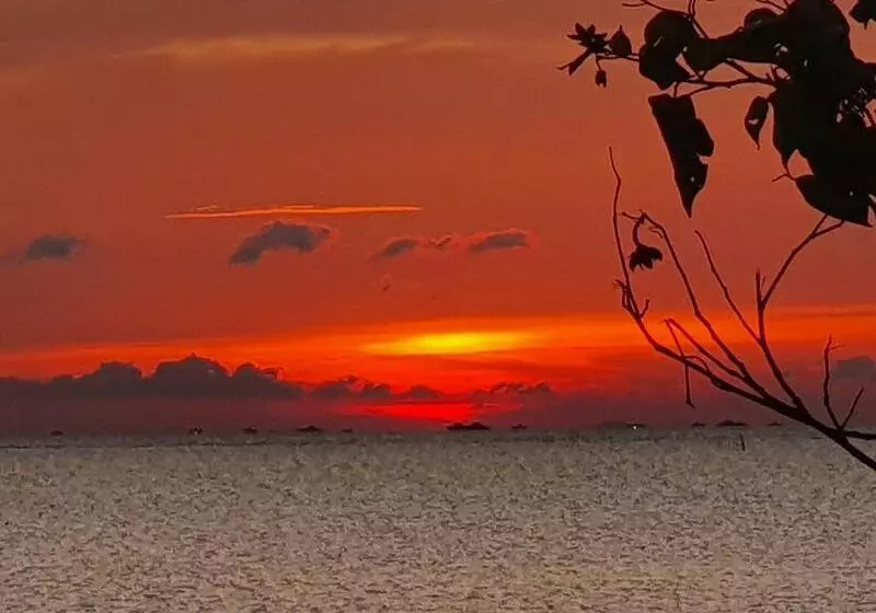 Aamiaismajoitus (B&B) Berakit Bay Resort