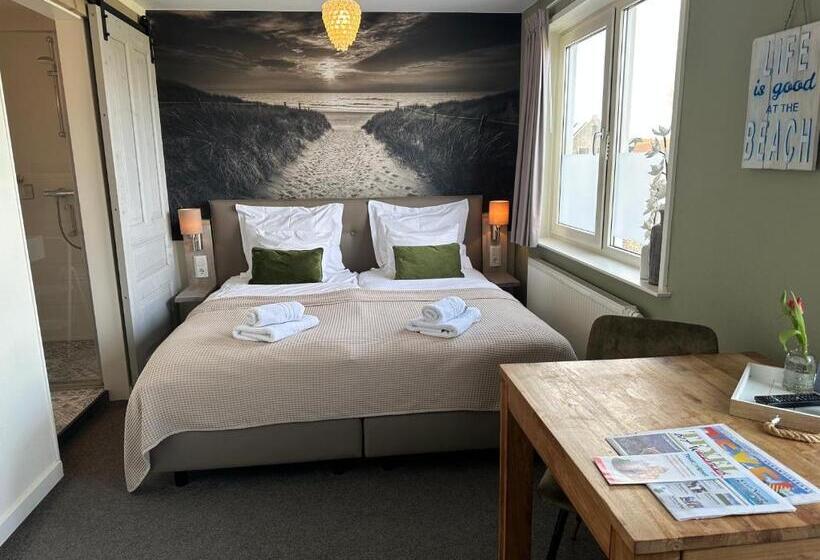 ベッドアンドブレックファースト De Moerbei