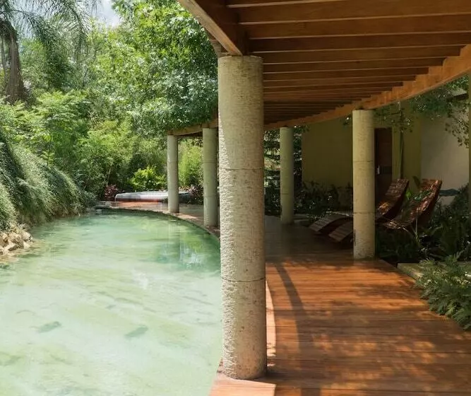 Hotelli Gamma Monterrey Rincon De Santiago