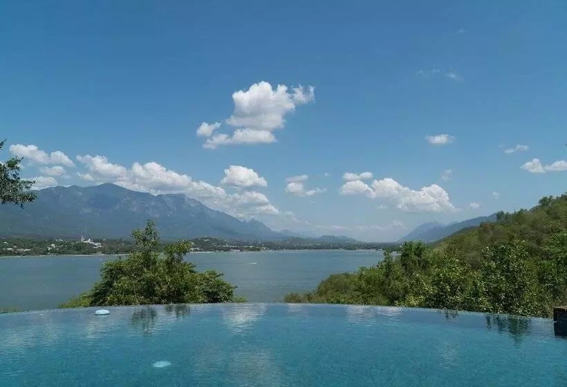 Hotelli Gamma Monterrey Rincon De Santiago