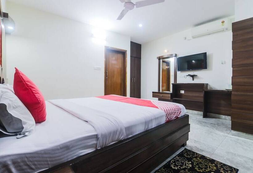 Отель Green Point By Oyo Rooms