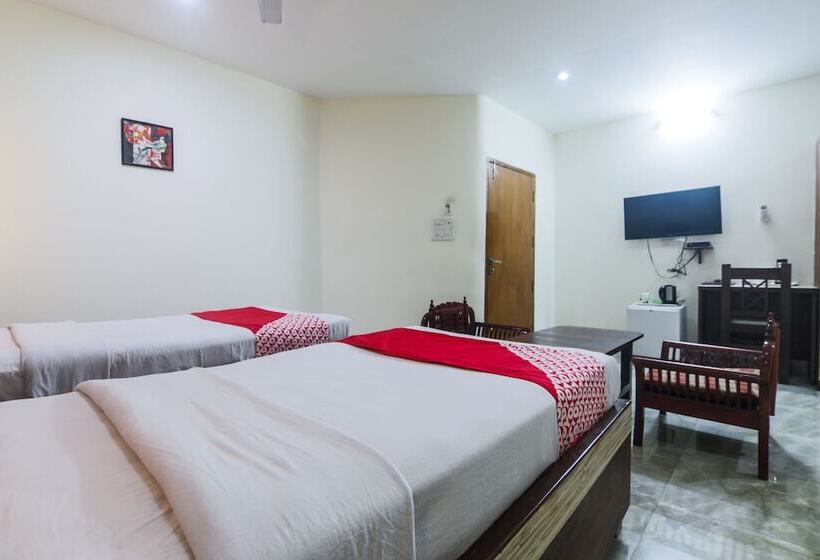 Отель Green Point By Oyo Rooms