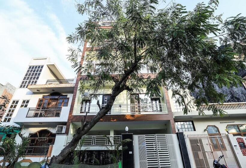 Hotel The Golden Imperial