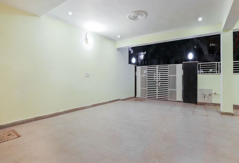 Hotel The Golden Imperial