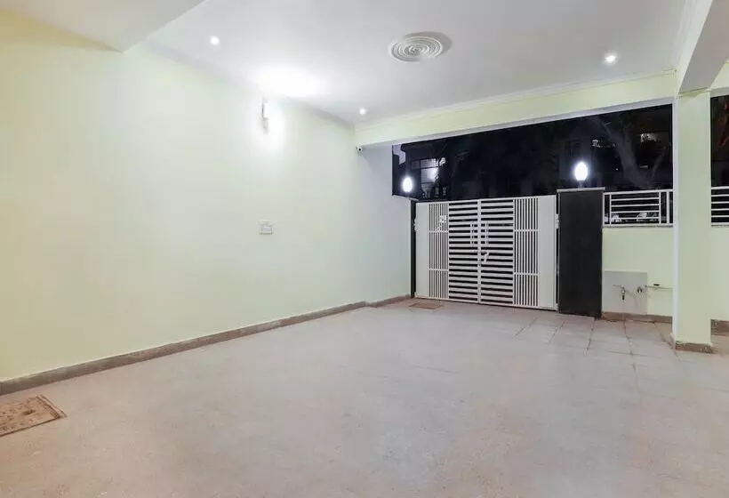 Hotelli The Golden Imperial