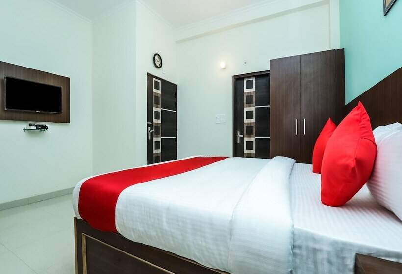 Hotel The Golden Imperial