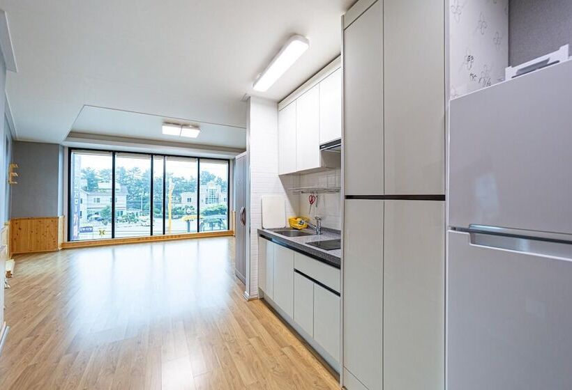 Samcheok Sol Beach Pension