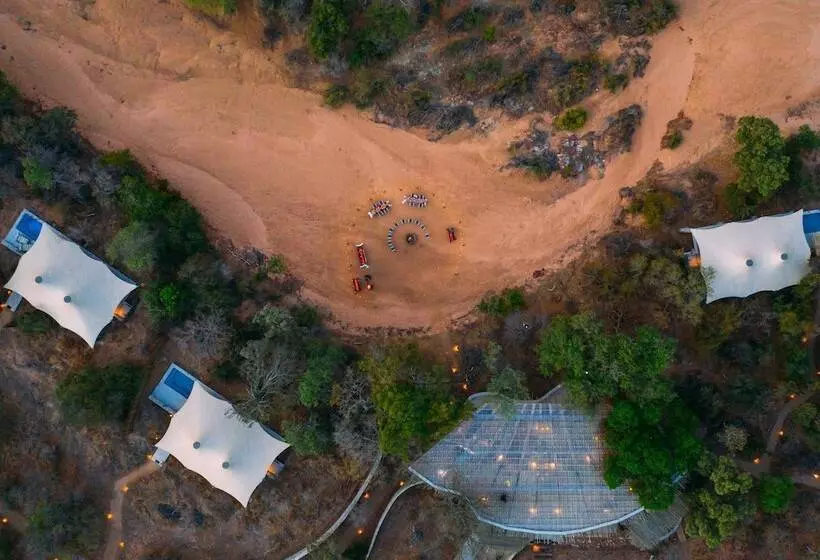 هتل Saseka Tented Camp