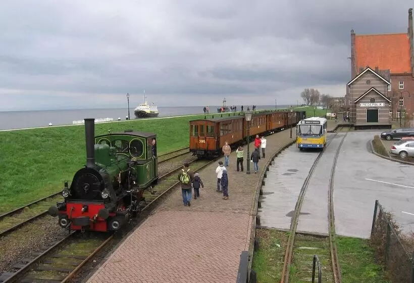 Hotelli Restinn Aartswoud