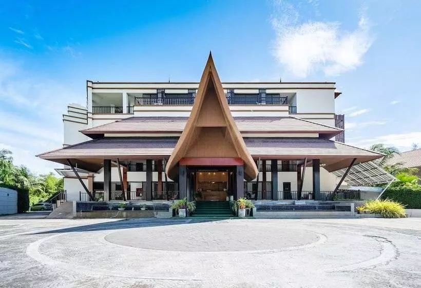 Hotelli Coco Phuket Bangtao Beach