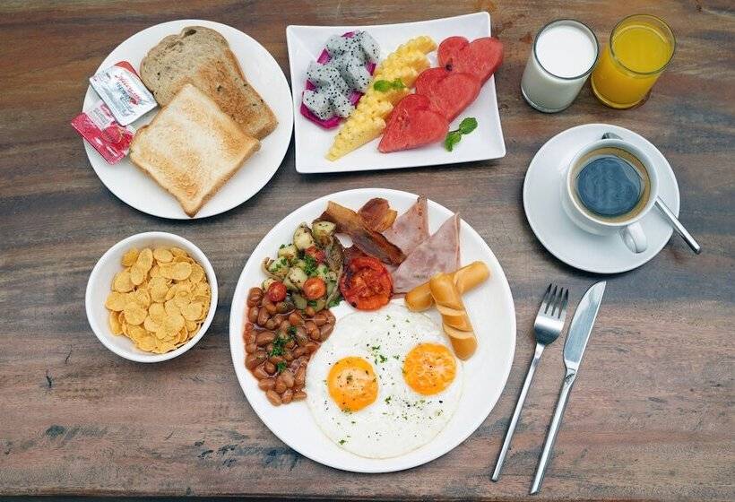 Отель Coco Phuket Bangtao Beach