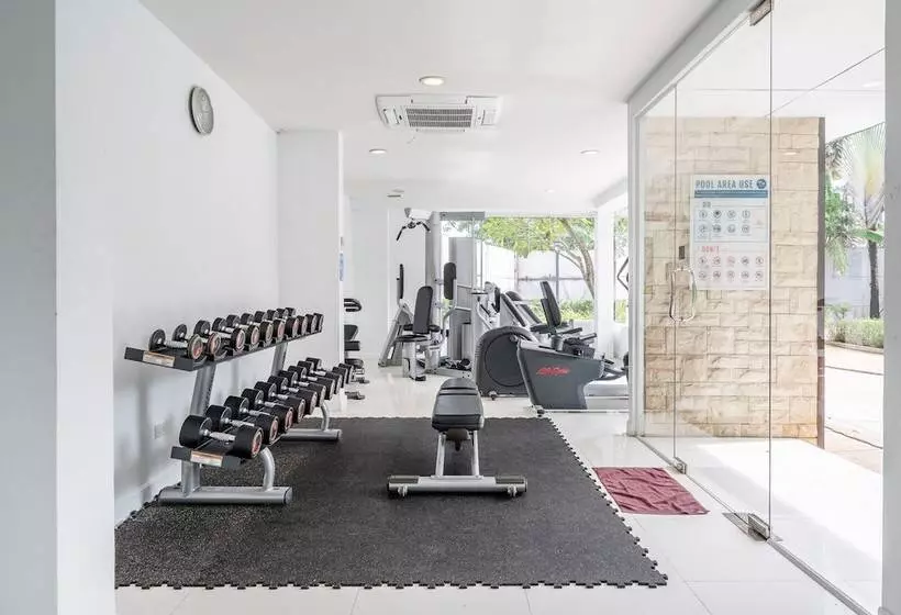 Hotelli Coco Phuket Bangtao Beach