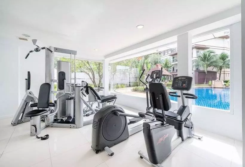 Hotelli Coco Phuket Bangtao Beach