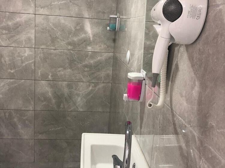 هتل H&m Residence