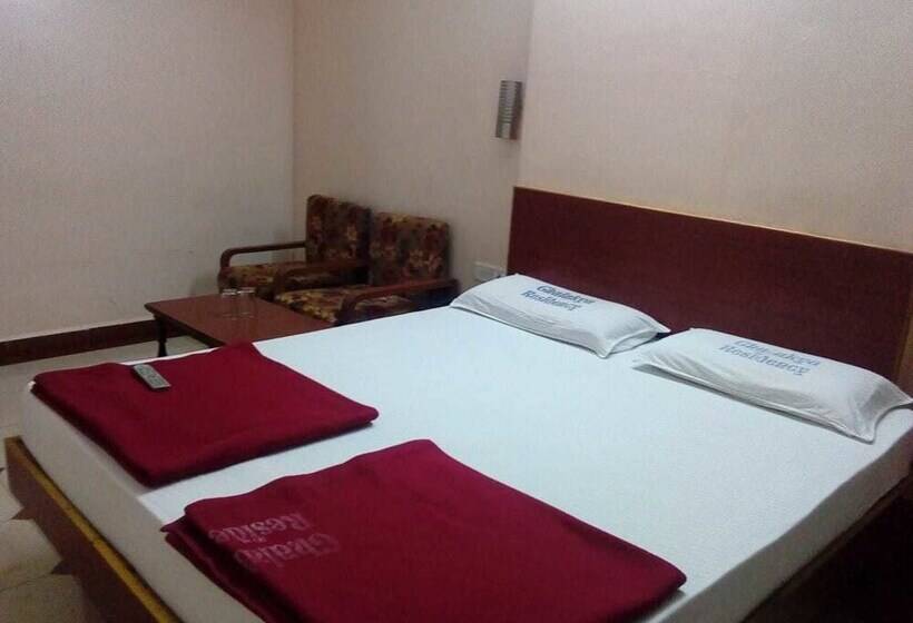 هتل Iroomz Chalukya Residency
