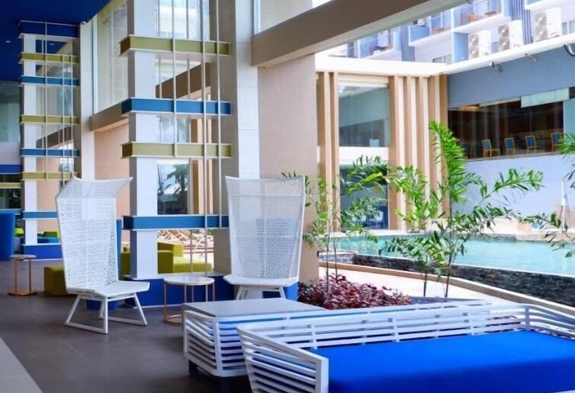 בית מלון כפרי Solea Palm Resort Mactan